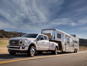 F350 vs. F450: What Are The REAL Differences? - Henry Ford 150